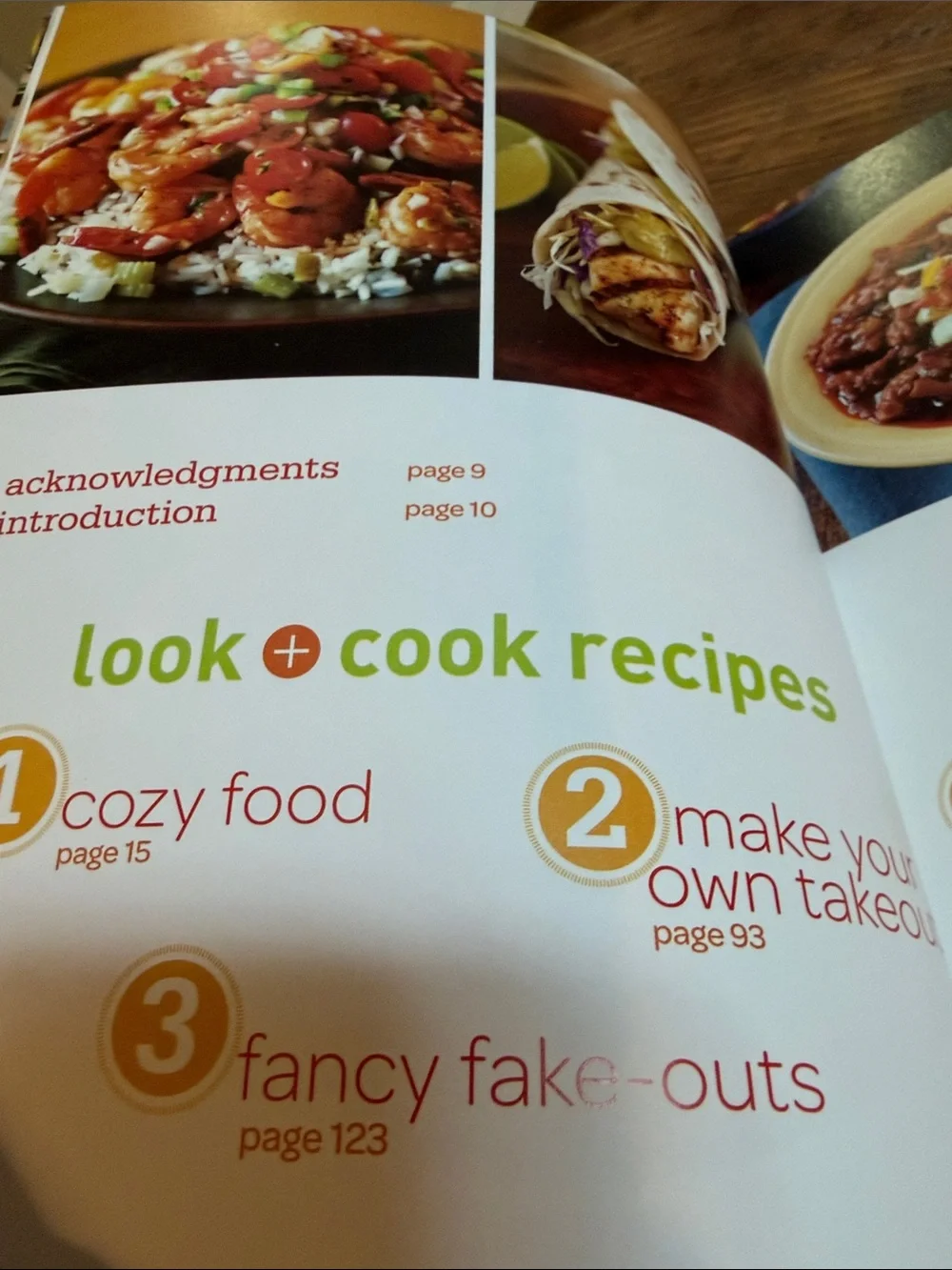 Rachael Ray 2 Cookbook Set - Look + Cook and 30-minute meals Get Togethers - Picture 7 of 8
